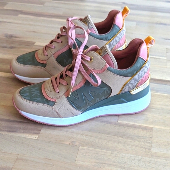 Michael Kors Christa Mixed-Media Trainer (Size 8) - Picture 1 of 11